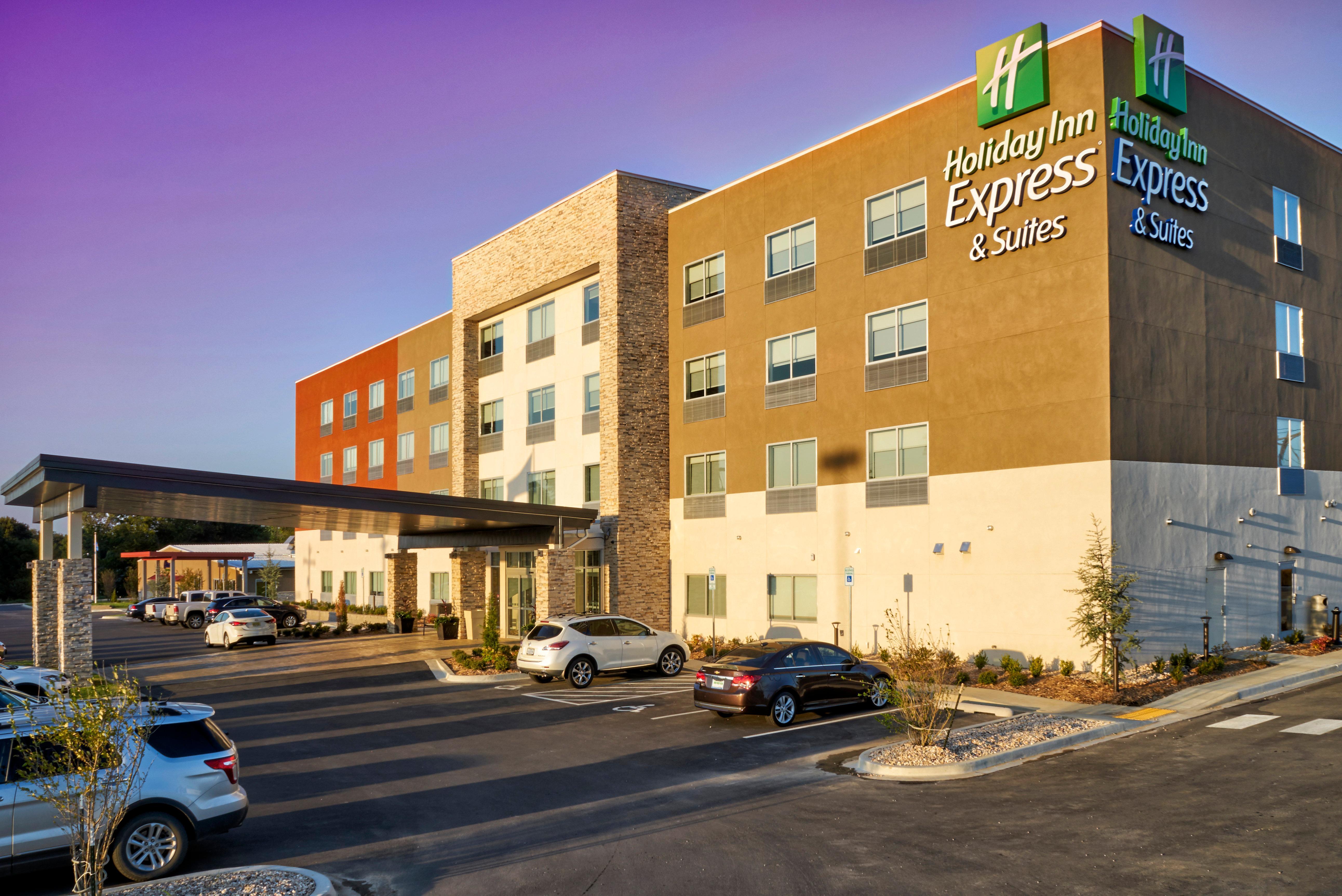 Holiday Inn Express & Suites Tulsa Ne, Claremore, An Ihg Hotel Exterior photo